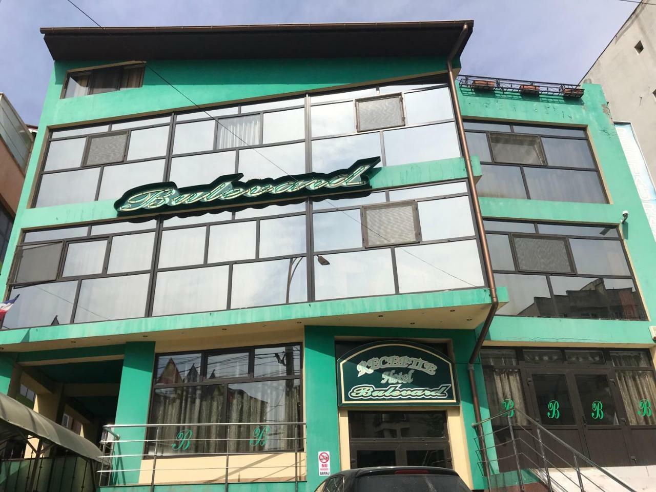 Hotel Bulevard Drobeta Turnu Severin Exteriör bild
