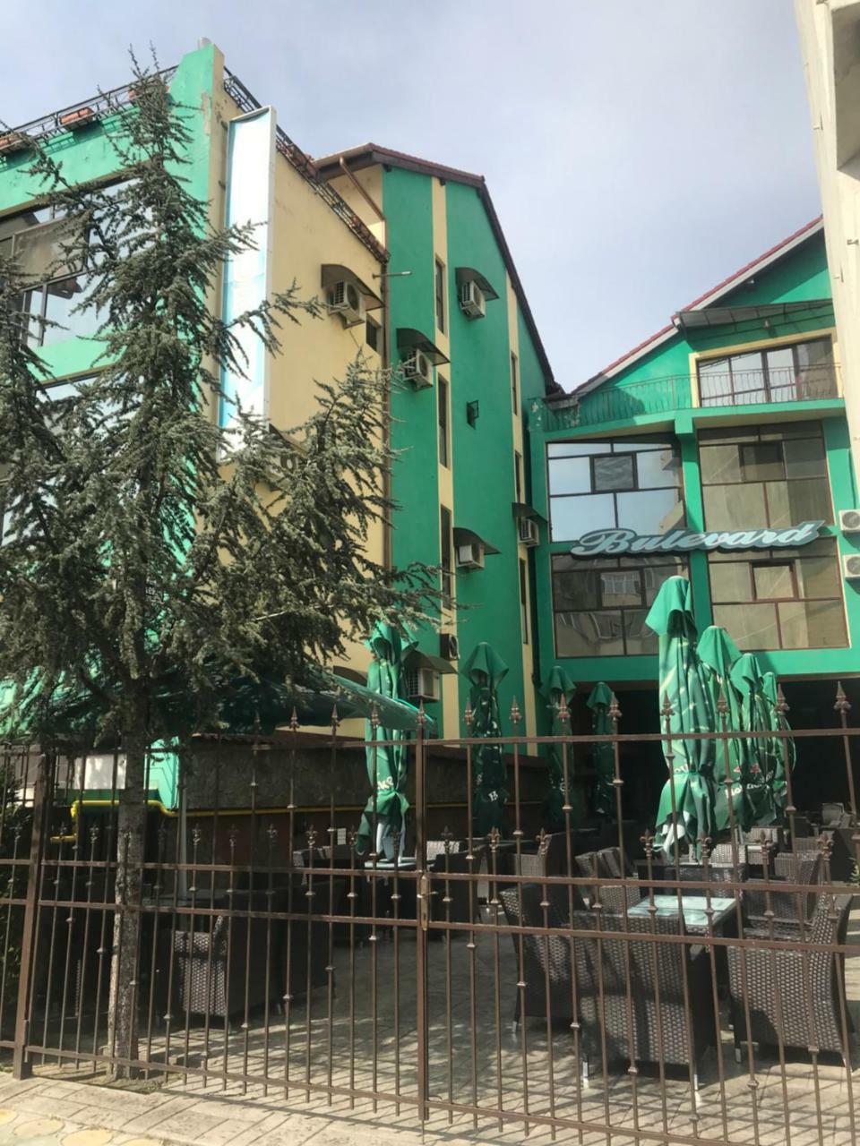 Hotel Bulevard Drobeta Turnu Severin Exteriör bild
